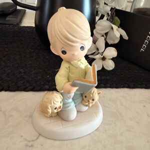 Precious Moments 'A Godchild Close to My Heart' Figurine